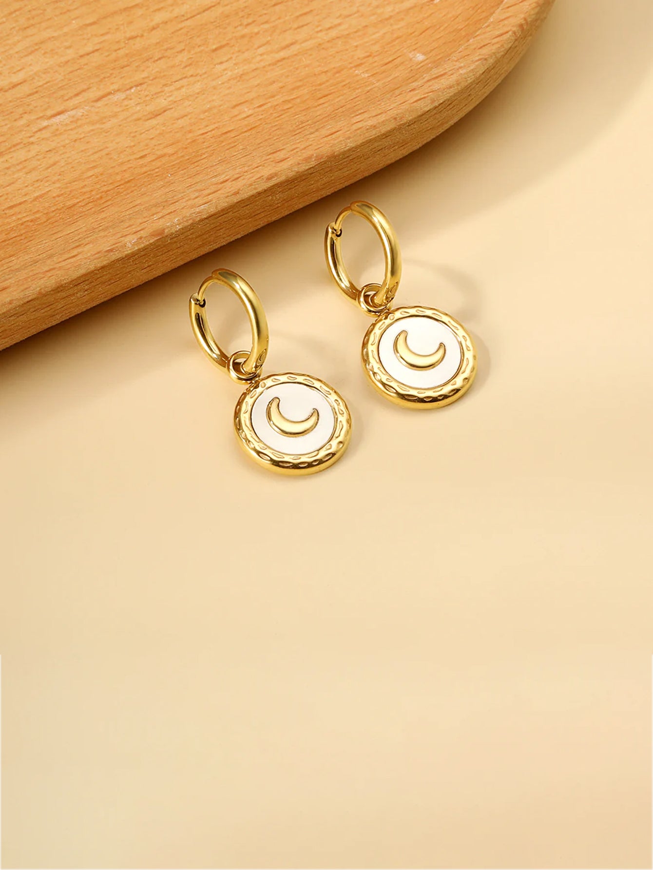 Moon Engraved Coin Charm Drop Earrings - FD ⚡