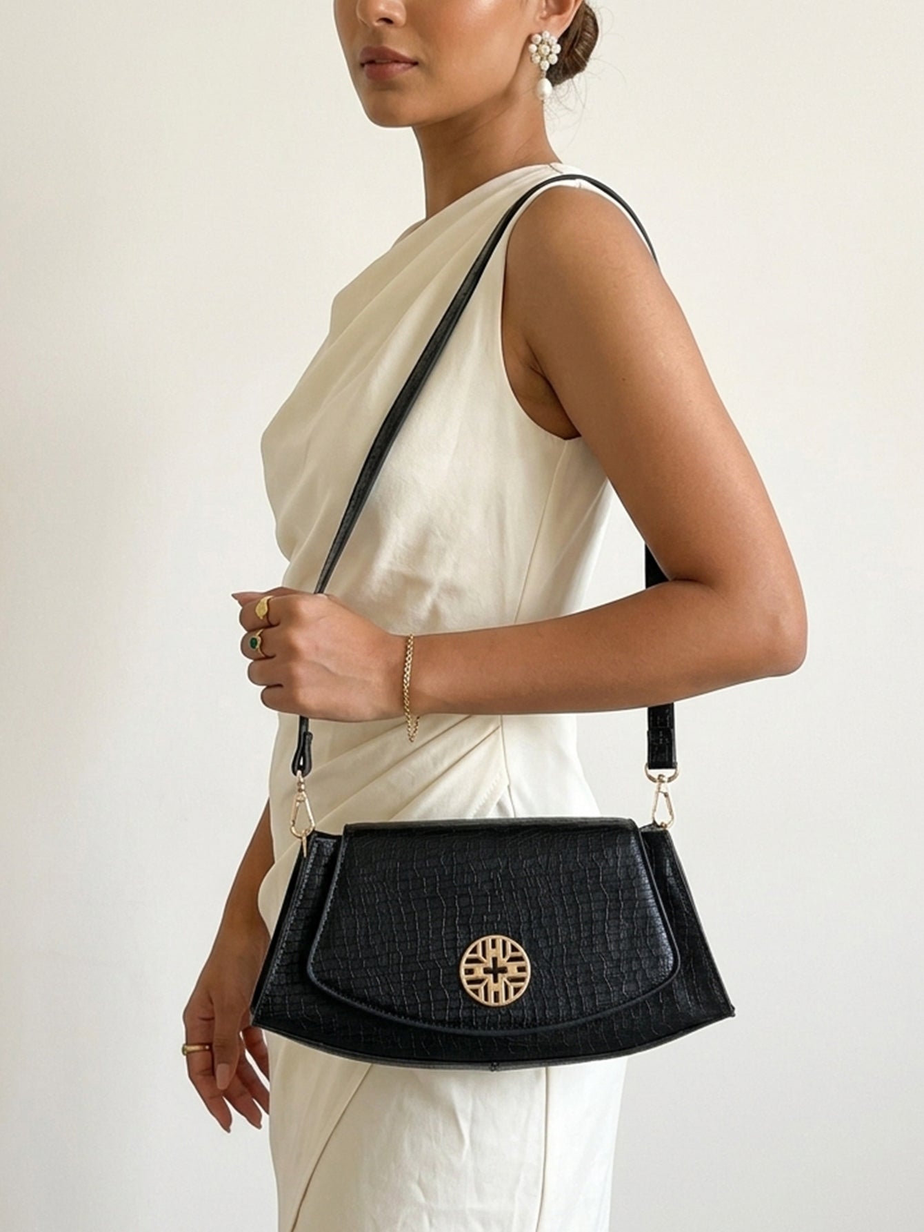 Snakeskin Pattern Flap Chain Evening Bag - Black