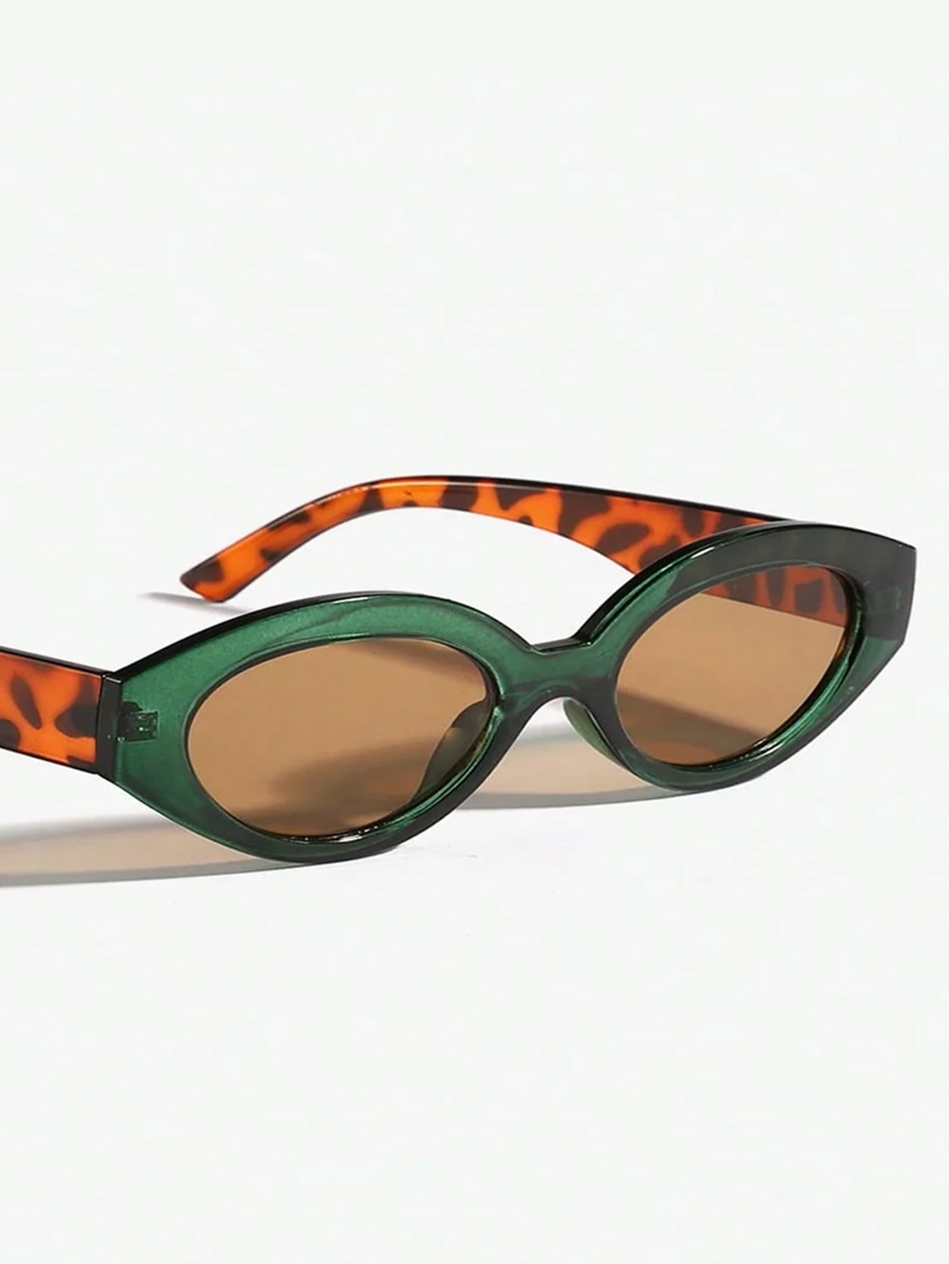 Acrylic Casual Retro Oval Fashion  Eyeglasses