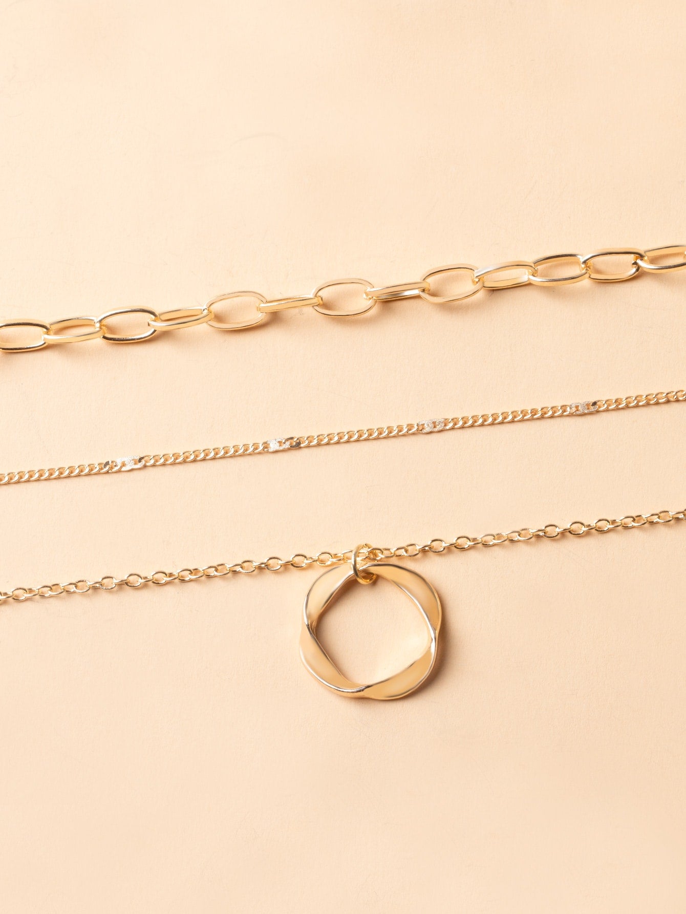 Twist Round Charm Layered Necklace - Gold
