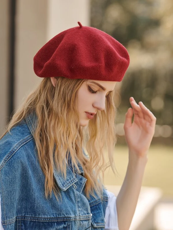 100% Wool Patch Detail Beret - Red