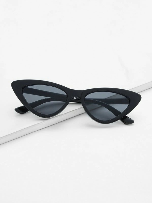 Cat Eye Flat Lens Sunglasses - www.thetreasurebox.me